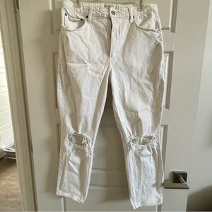 Abercrombie & Fitch Mom High Rise Jeans